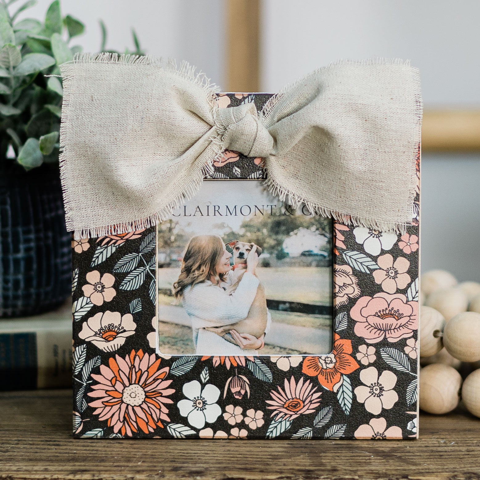 Front View. 4x4 Photo Frame | Vintage Floral Picture Frames The WAREHOUSE Studio 